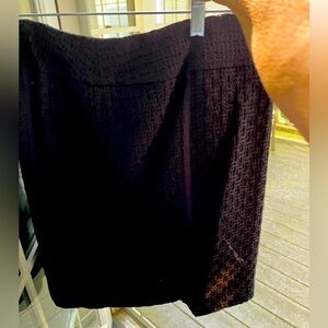 Loft size 12 pencil skirt.  Wool, lined shell. Black.
Back zipper. New/tags